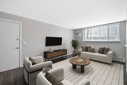 District Royal Oak Apartments Photo 1