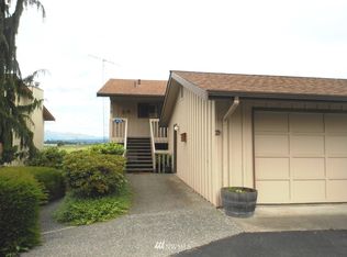 16746 Country Club Dr, Burlington, WA
