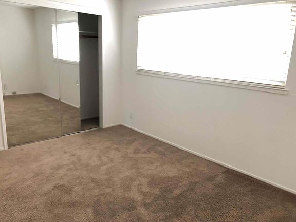 4th image of 849 Roble Ave APT 3