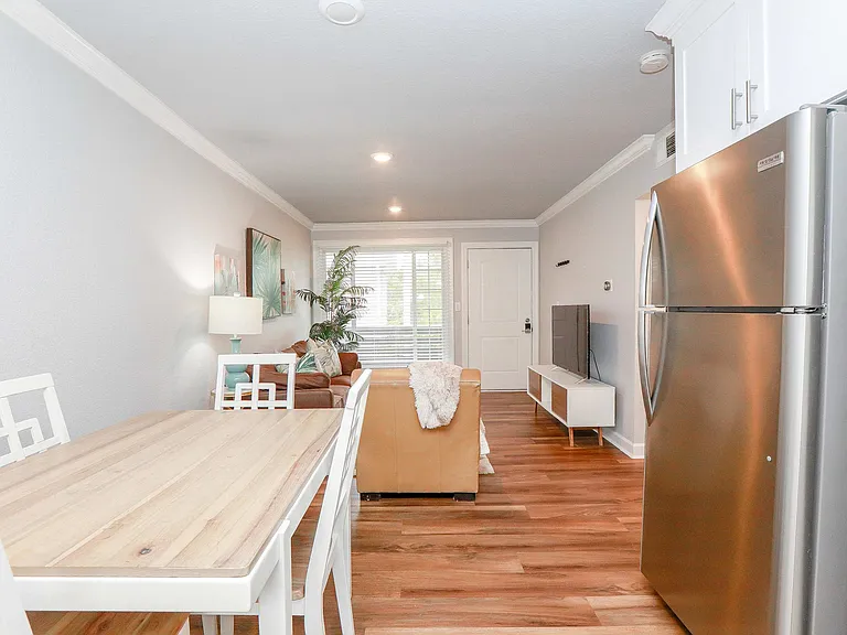 810 W Ocean View Ave #8 — Photo 13