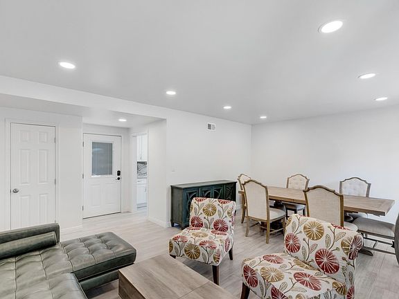 5th image of 15911 Lemarsh St