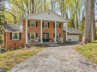 4009 Robin Hood Dr, York, PA 17408