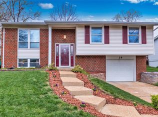 29 Black Oak Ln, Fenton, MO