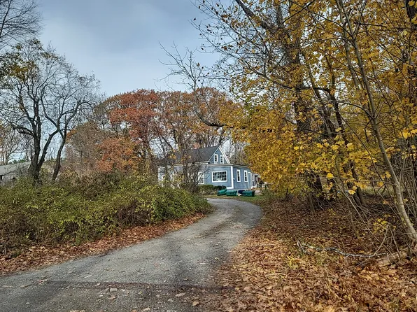 618 5th Massachusetts Tpke, Fitchburg, MA 01420
