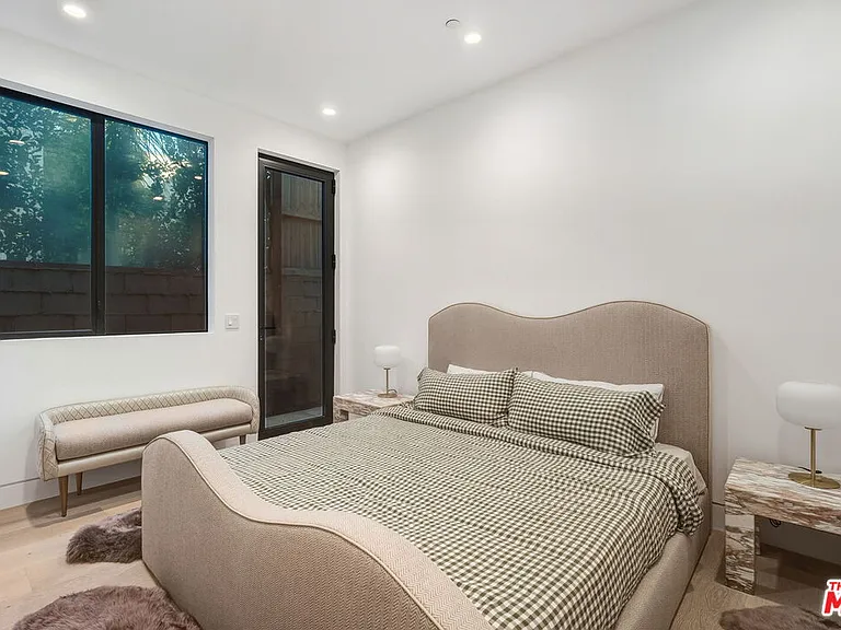 738 Palms Blvd — Photo 38