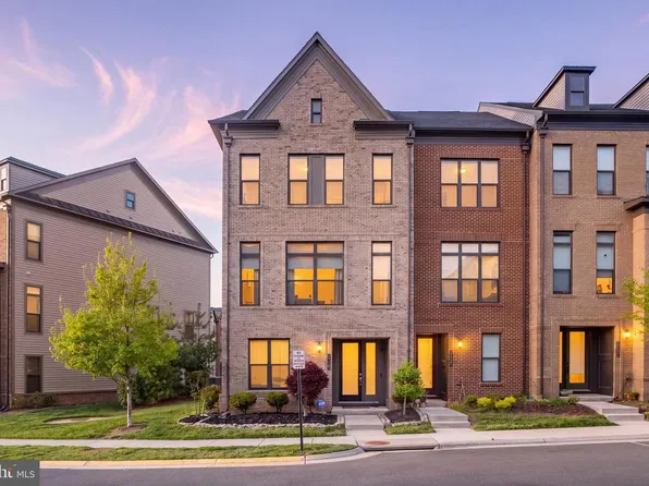 12285 Sessile Cmns, Fairfax, VA 22030