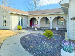 211 Pierce Blvd, O Fallon, IL 62269