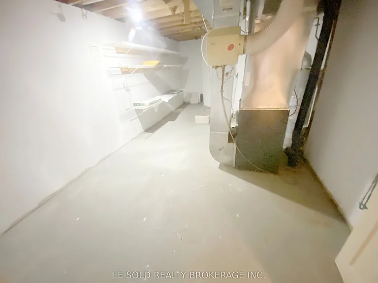 10 McDougall Ct — Photo 28