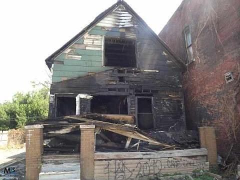 1st image of 2710 Livernois Ave