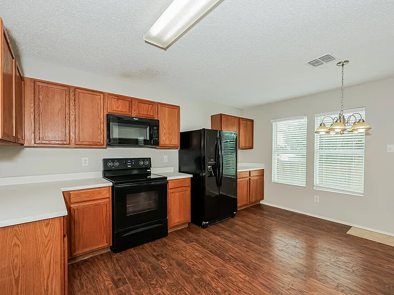2036 Navada Way — Photo 8