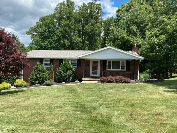 69639 Oxford Dr, Saint Clairsville, OH 43950