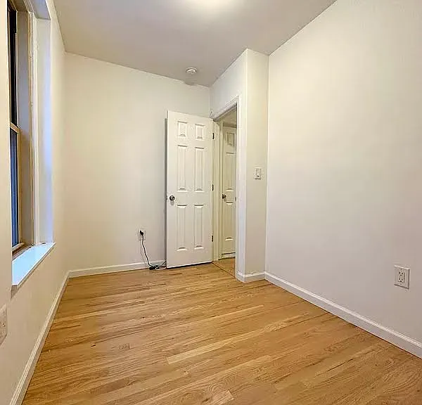 417 E 64th St #1C — Photo 3