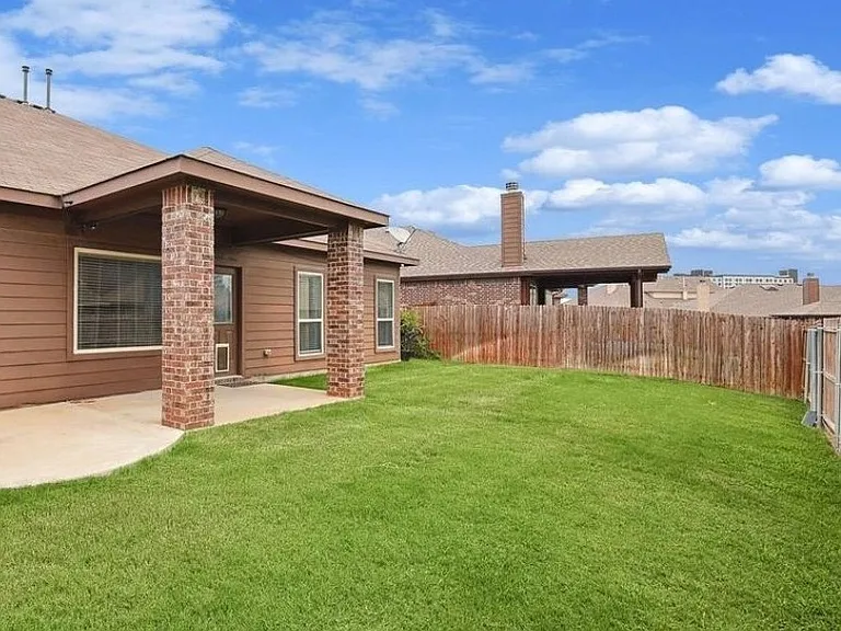 15628 Carlton Oaks Dr — Photo 27