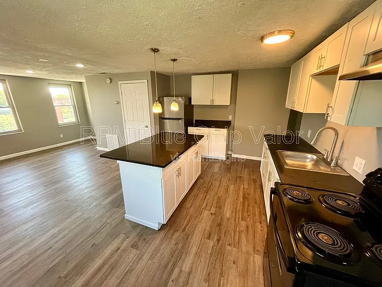 514 Oliver St — Photo 4