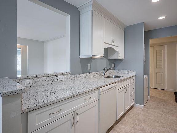 5th image of 33 Spit Brook Road #A2