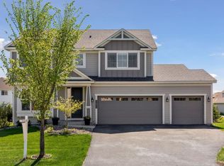 11211 Walnut Ln, Woodbury, MN 55129