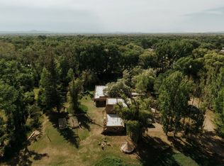 410 Cordoba Ln, Taos, NM 87571