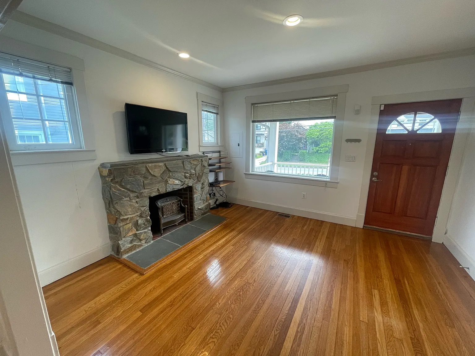 819 Philadelphia Ave — Photo 3