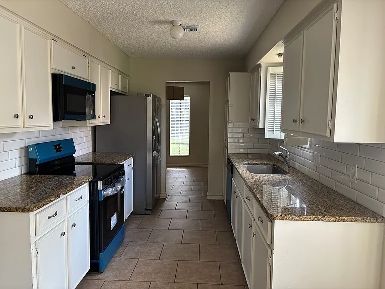 5058 Eider Dr — Photo 15