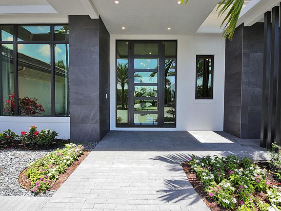 Home For Sale In Bocaire