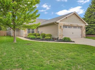 8 Kettle Cir, Lafayette, IN 47905