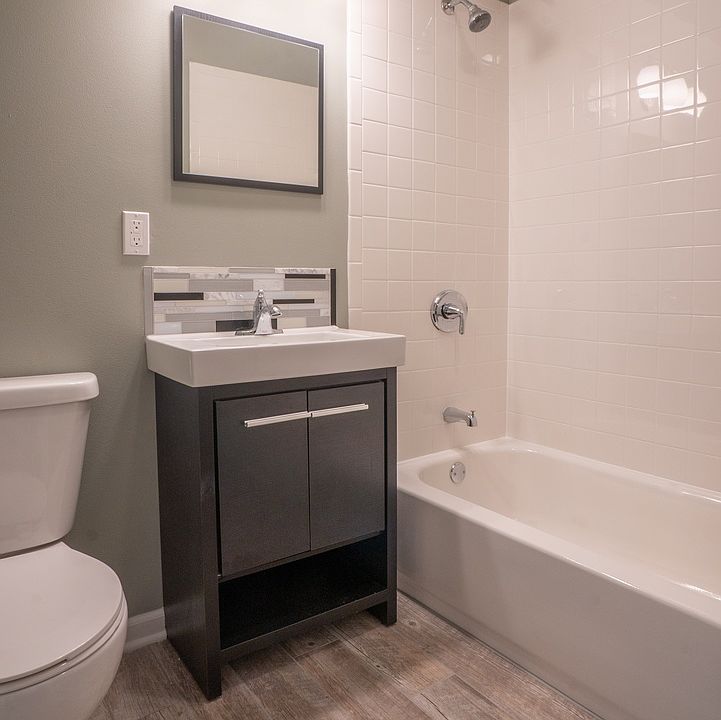 1st image of 4711 38th Ave APT 1