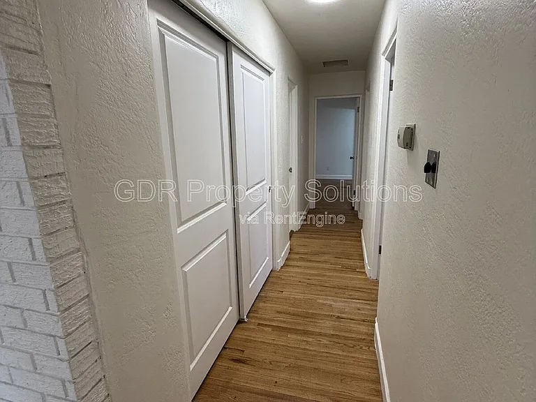 1317 Espanola St NE — Photo 12