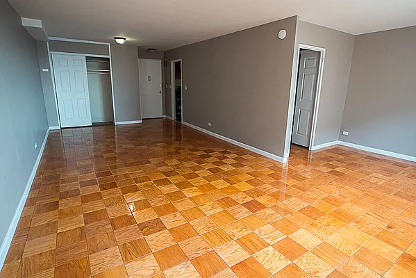 Rented by Living Room NY Corp | media 19