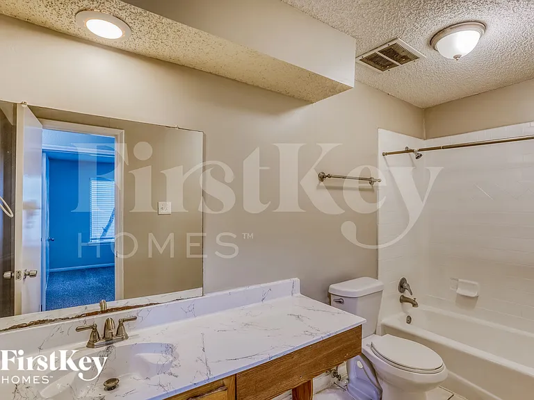 12838 Ashford Meadow Dr — Photo 17