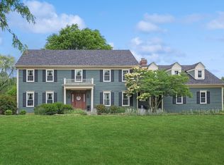 1600 Brittany Ln, Long Grove, IL 60047