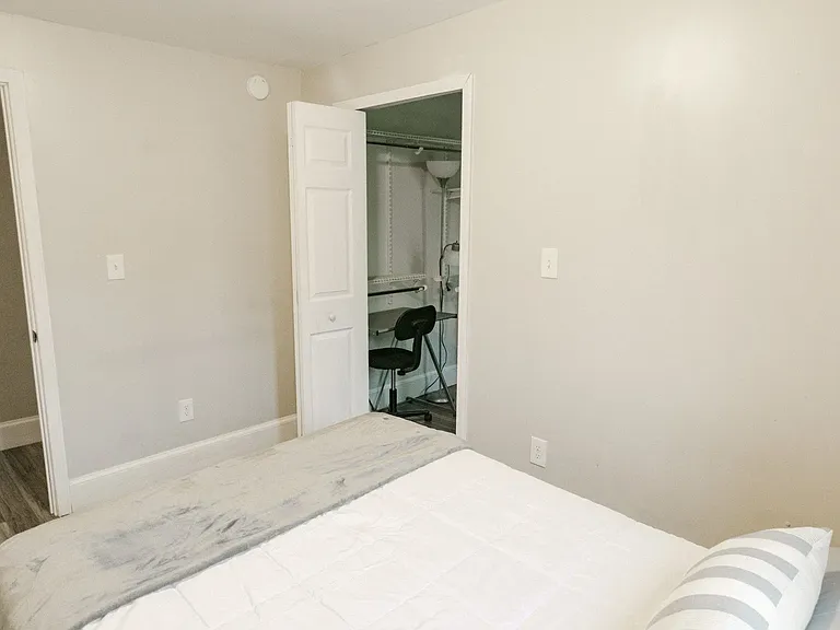 521 E State St #2 — Photo 8
