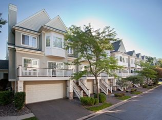 810 Fairfield Cir, Hopkins, MN 55305