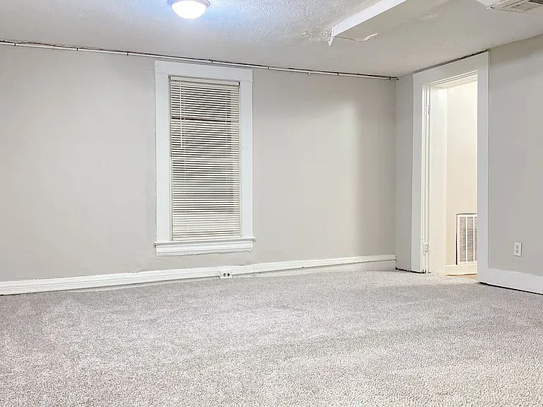 4543 Hamilton St — Photo 23