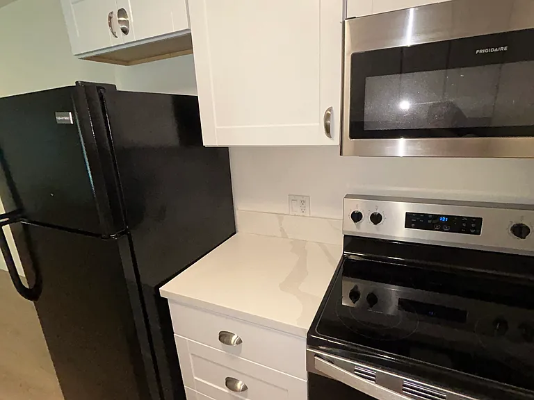 5295 Corteen Pl #105 — Photo 21