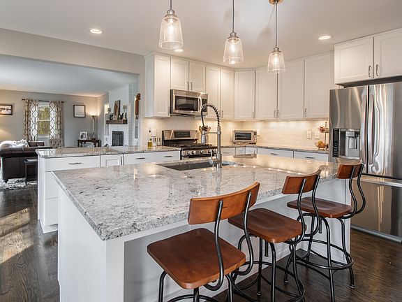 3rd image of 6521 N Alberta Ct