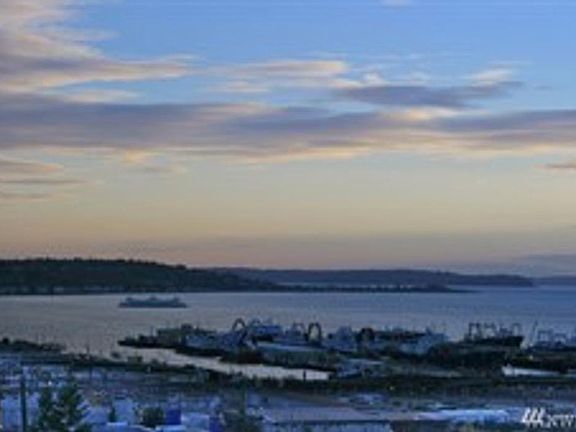 Views of Puget sound Alki Bainbridge and Magnolia