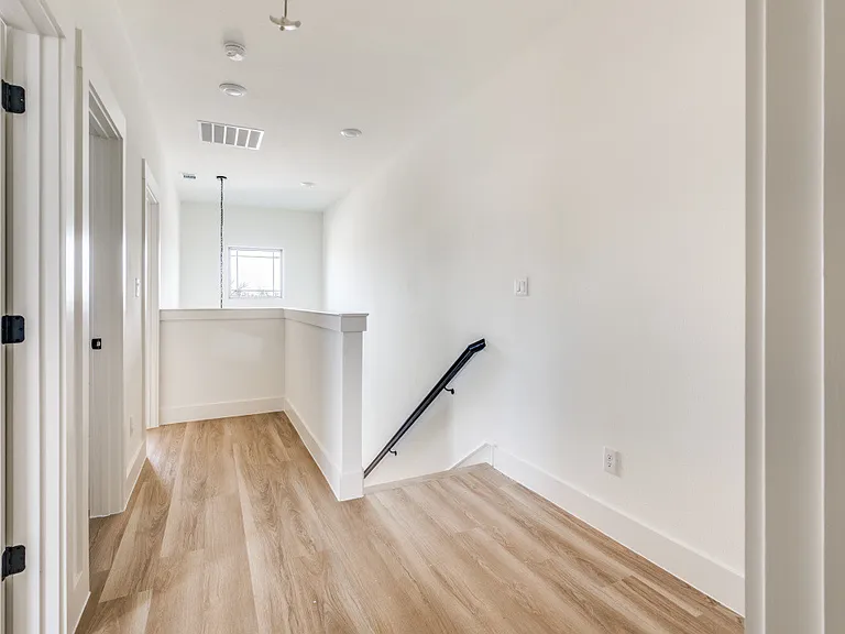 1224 Elva Warren St — Photo 17