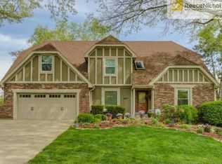 8404 W 115th St, Overland Park, KS 66210