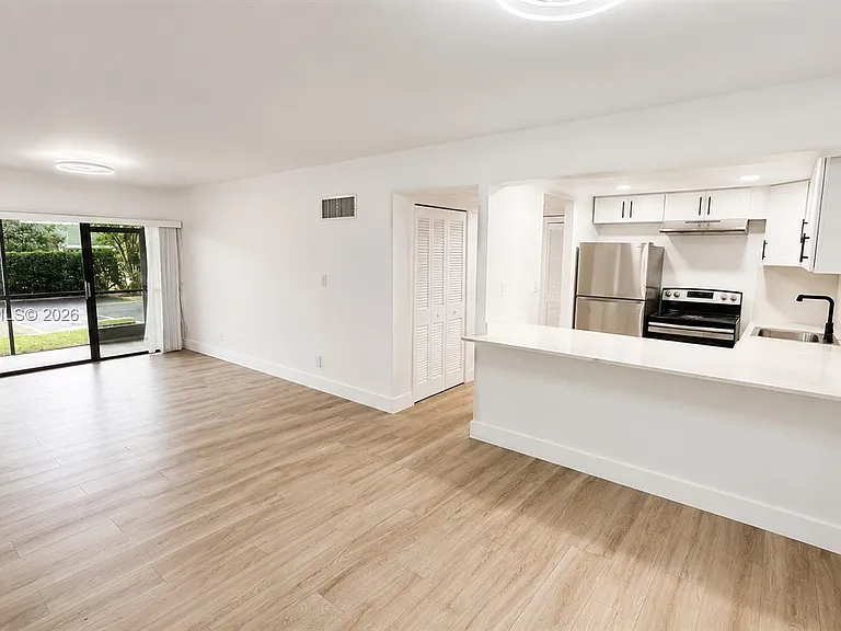 5845 Washington St #65 — Photo 2