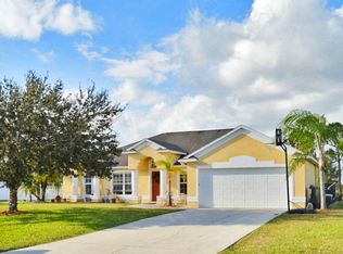 2702 N Serenity Cir, Fort Pierce, FL 34981