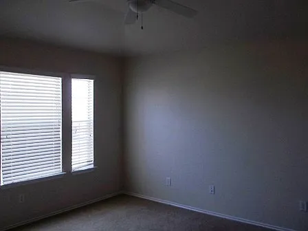 6205 Charlotte Ln — Photo 7