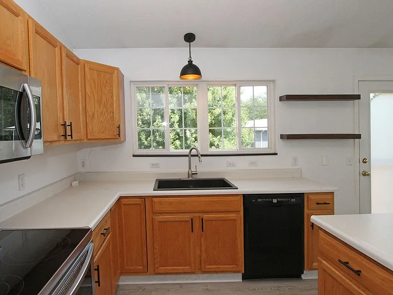 3540 W Garfield St — Photo 8