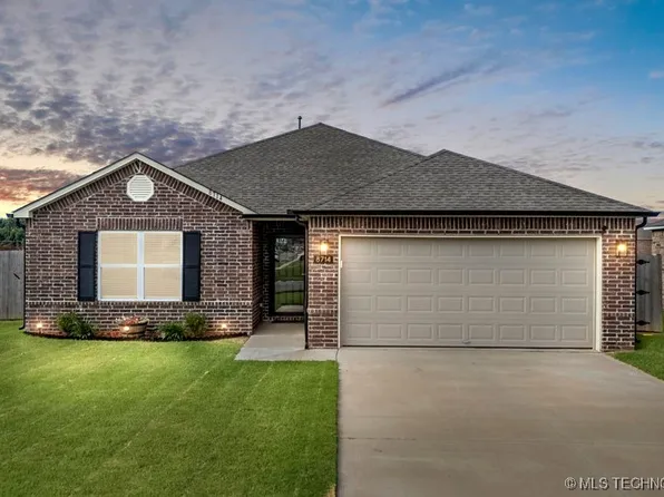 8714 E 163rd St S, Bixby, OK 74008