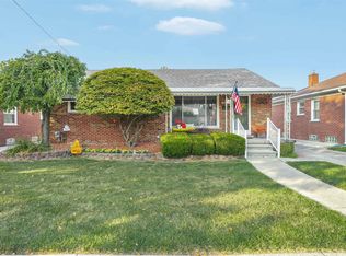 19709 Gaukler St, Saint Clair Shores, MI 48080