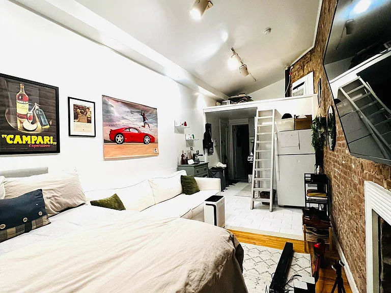 139 Mulberry St #2 — Photo 3