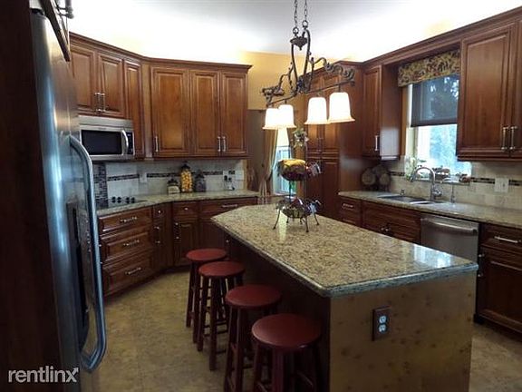 20150302234601362231000000-o