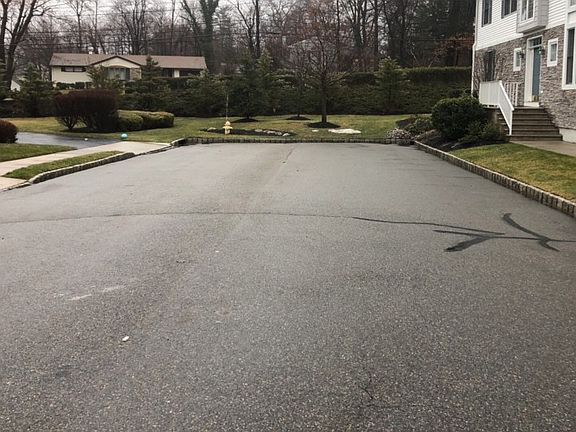 5th image of 16 Bovensiepen Ct