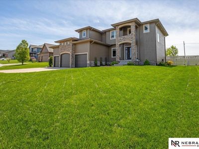 8201 Swallowtail St, Papillion, NE, 68046