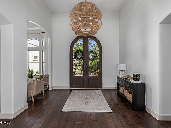 5th image of 2816 E CLARK Drive
