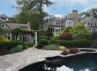 17 North Ave, Weston, CT 06883